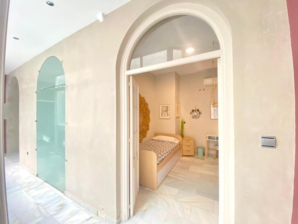 APARTAMENTO COLÓN 1451 - WIFI Gratis y Aire Acondicionado Cádiz Exterior foto